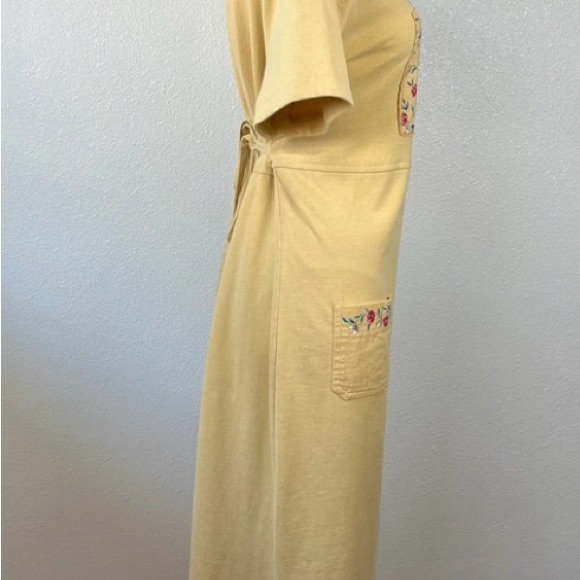 Sag Harbor Yellow Midi Dress with Floral Accents - Picture 4 of 6